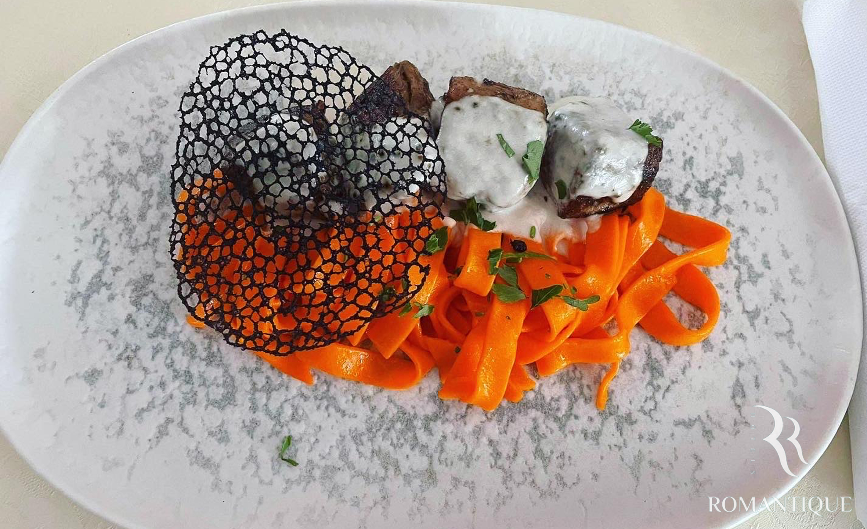 Dining Image 1