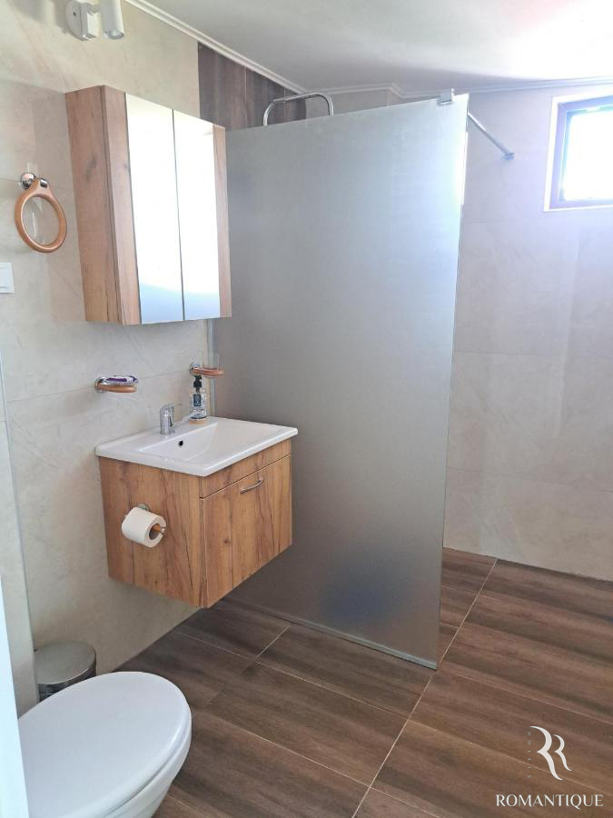 Gallery Image 26